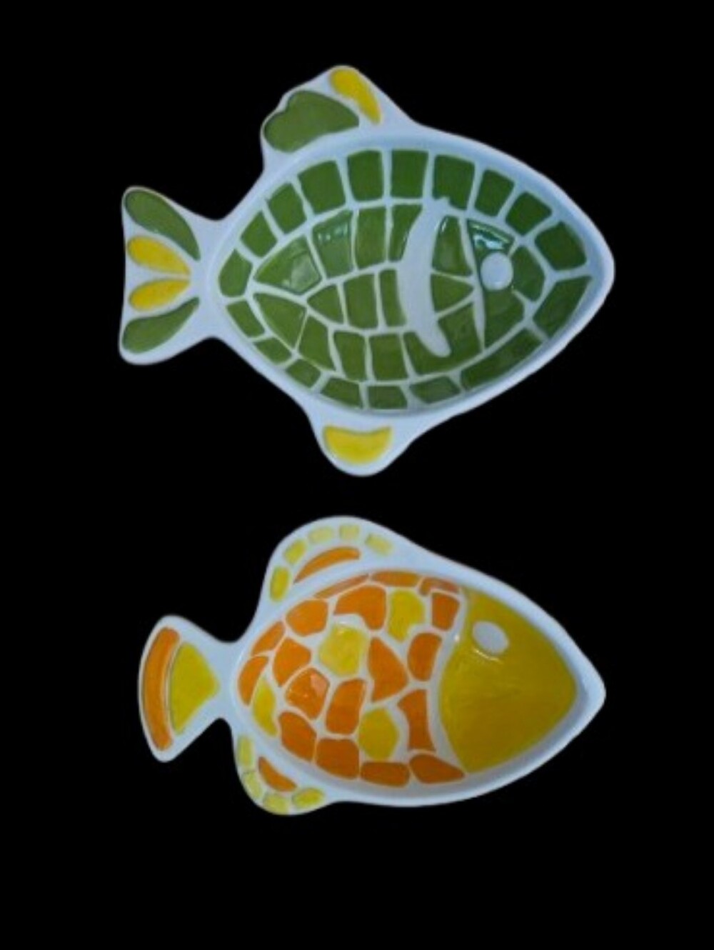 *Boston Warehouse Mosaic Fish Dishes Set Of 2